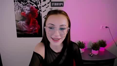 nikonara_ online show from March 2025 03:13:02 PM