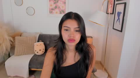 Snapshot of nina_agdal chatting on February 2025 06:32:02 PM NINA online show from February 2025 06:32:02 PM