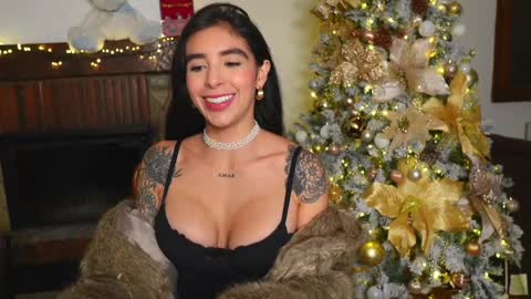 Snapshot of ninaclarkeoff chatting on December 2025 09:36:01 AM Nina Clarke- Independent Model online show from December 2025 09:36:01 AM