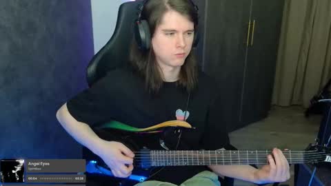 Snapshot of nitroshade chatting on February 2025 03:15:01 AM nitroshade online show from February 2025 03:15:01 AM