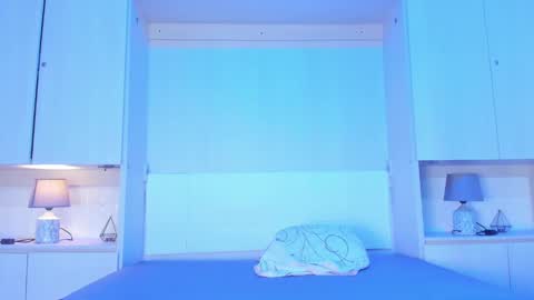 noalane online show from September 2025 04:30:01 PM