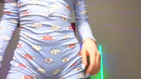 Hello My name is Helene NTMU  Finger up if u like what u see online show from January 2025 02:08:02 PM