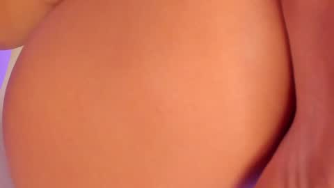 Holly online show from December 2024 07:44:01 AM