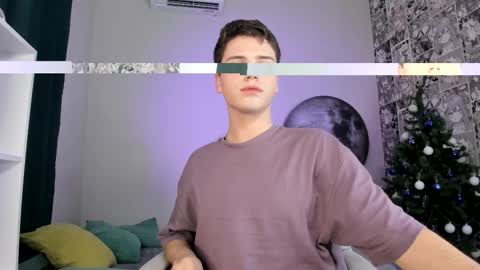 Snapshot of olie_sparkle chatting on December 2025 09:41:02 PM Olie online show from December 2025 09:41:02 PM