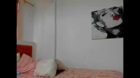 olivahot30 online show from December 2024 07:32:02 PM