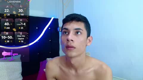 Oliver  Smith online show from December 2024 08:40:01 PM