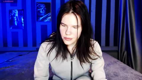 oliviakanta online show from September 2025 12:39:02 PM
