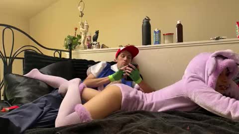 Snapshot of opalsessence_ chatting on October 2025 10:25:02 PM opalsessence_ online show from October 2025 10:25:02 PM