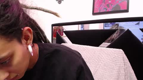 Snapshot of orianna_bodmod chatting on January 2025 04:22:02 AM ORIANNA online show from January 2025 04:22:02 AM