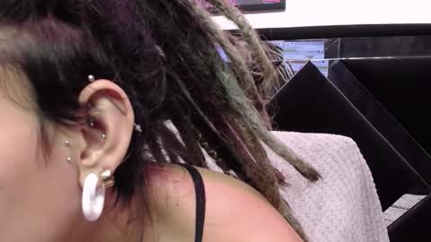 Snapshot of orianna_bodmod chatting on March 2025 01:40:01 PM ORIANNA online show from March 2025 01:40:01 PM