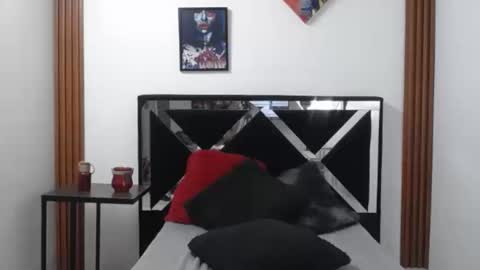 Snapshot of orianna_bodmod chatting on September 2025 09:04:01 PM ORIANNA online show from September 2025 09:04:01 PM