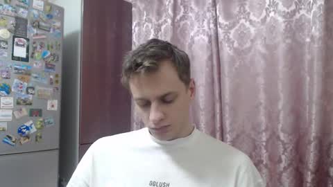 Oscar online show from December 2025 01:17:02 PM