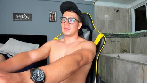 Owen online show from January 2025 01:32:01 AM