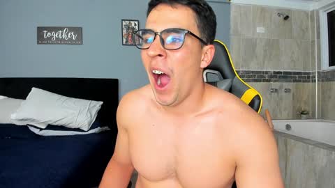 Owen online show from January 2025 03:18:02 AM