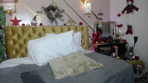 Paloma  online show from December 2024 08:55:02 AM
