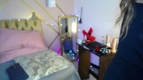 Paloma  online show from January 2025 04:41:01 PM