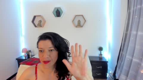 Paloma  online show from December 2024 08:39:01 PM