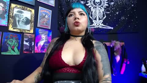       online show from January 2025 09:14:02 PM