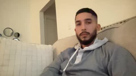 Snapshot of papicubano_guapo23cm chatting on December 2024 02:51:01 AM papicubano_guapo23cm online show from December 2024 02:51:01 AM