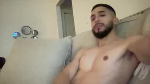Snapshot of papicubano_guapo23cm chatting on January 2025 06:02:02 AM papicubano_guapo23cm online show from January 2025 06:02:02 AM
