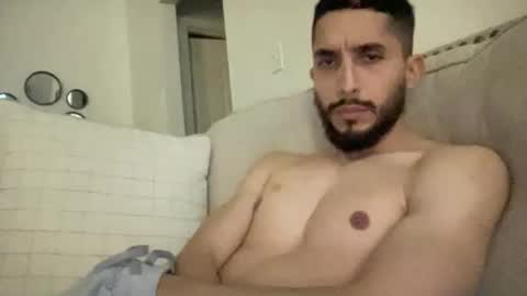 Snapshot of papicubano_guapo23cm chatting on January 2025 06:42:01 AM papicubano_guapo23cm online show from January 2025 06:42:01 AM