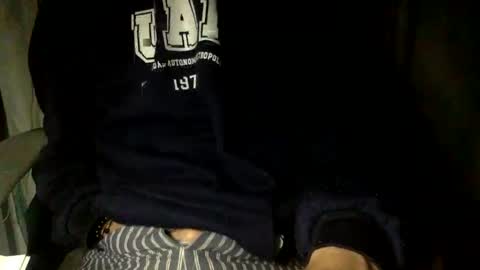 Snapshot of papy_dani33 chatting on November 2025 08:03:02 AM papy_dani33 online show from November 2025 08:03:02 AM