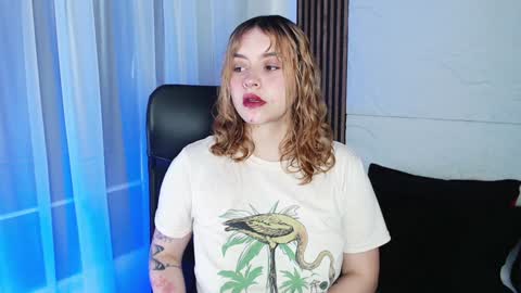 Lizz  online Monday to Saturday from 9pm to 5am Colombia time online show from January 2025 03:18:02 AM