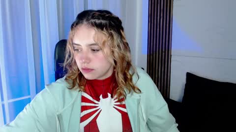Lizz  online Monday to Saturday from 9pm to 5am Colombia time online show from January 2025 11:33:01 AM