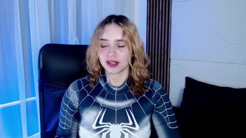 Lizz  online Monday to Saturday from 9pm to 5am Colombia time online show from January 2025 02:35:02 PM
