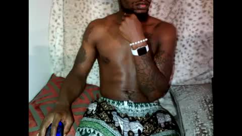 Snapshot of parlaytellio chatting on December 2024 02:54:01 AM Parlay Tellio online show from December 2024 02:54:01 AM