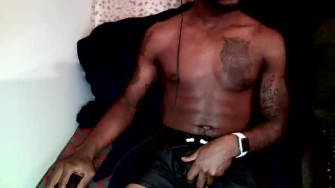 Snapshot of parlaytellio chatting on January 2025 12:26:02 AM Parlay Tellio online show from January 2025 12:26:02 AM