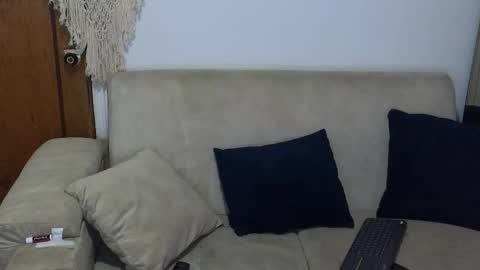 Snapshot of pau_cute19 chatting on November 2025 09:36:01 PM pau cute online show from November 2025 09:36:01 PM