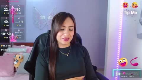 Snapshot of paulina_galvis2700 chatting on December 2024 03:23:01 PM paulina online show from December 2024 03:23:01 PM