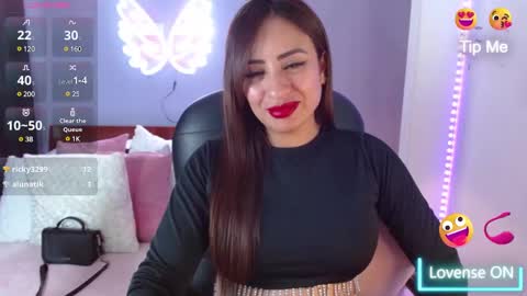 Snapshot of paulina_galvis2700 chatting on March 2025 05:43:02 PM paulina online show from March 2025 05:43:02 PM