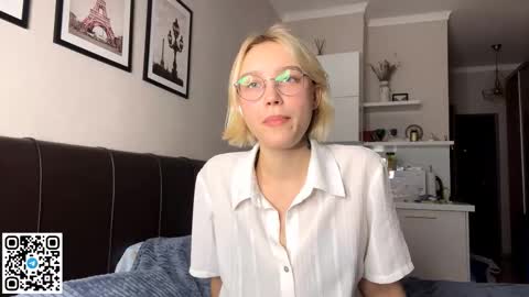 Snapshot of paztumminello chatting on October 2025 02:34:01 PM Lola online show from October 2025 02:34:01 PM