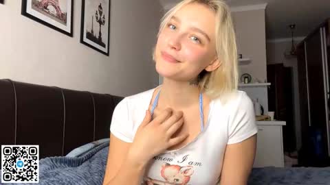 Snapshot of paztumminello chatting on October 2025 02:54:01 PM Lola online show from October 2025 02:54:01 PM