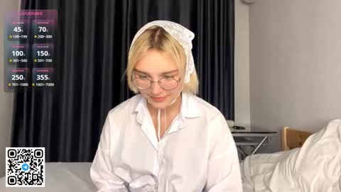 Snapshot of paztumminello chatting on November 2025 05:57:01 PM Lola online show from November 2025 05:57:01 PM