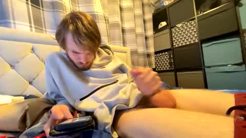 Penguin online show from October 2025 05:21:02 PM