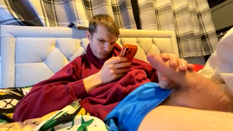 Penguin online show from December 2025 07:40:02 PM