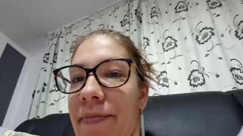 Lisa -  online show from December 2024 11:54:02 AM