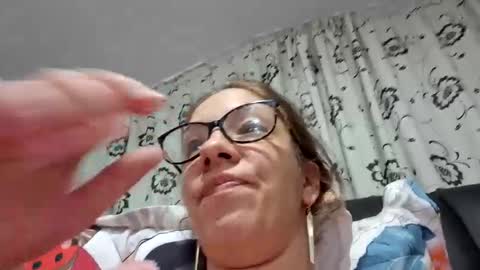 Lisa -  online show from December 2024 07:43:01 PM