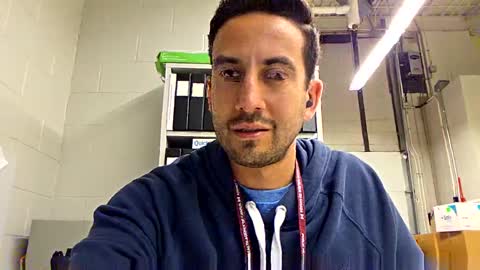 Snapshot of peteypete204 chatting on February 2025 06:37:01 PM peteypete204 online show from February 2025 06:37:01 PM