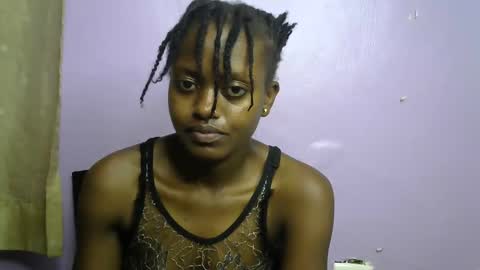 Snapshot of petite_star2 chatting on October 2025 10:30:02 PM petite_star2 online show from October 2025 10:30:02 PM