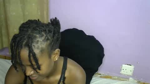 Snapshot of petite_star2 chatting on November 2025 09:48:02 PM petite_star2 online show from November 2025 09:48:02 PM