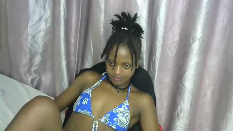 Snapshot of petite_star2 chatting on November 2025 11:13:02 AM petite_star2 online show from November 2025 11:13:02 AM