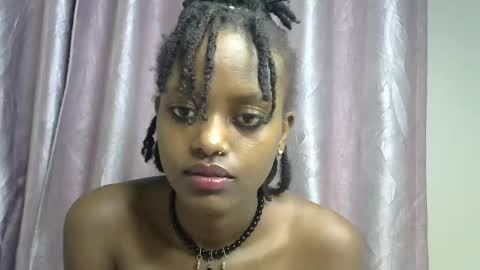 Snapshot of petite_star2 chatting on December 2025 04:50:01 AM petite_star2 online show from December 2025 04:50:01 AM