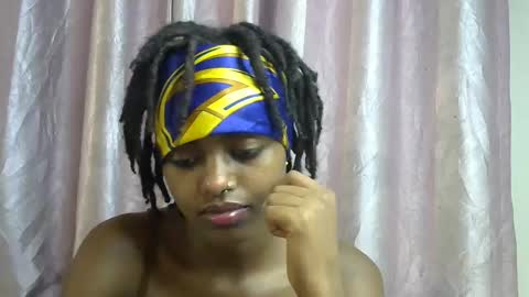 Snapshot of petite_star2 chatting on December 2025 08:07:02 AM petite_star2 online show from December 2025 08:07:02 AM