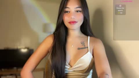 Snapshot of petitegirlx69 chatting on January 2025 09:00:01 AM miss lisa online show from January 2025 09:00:01 AM