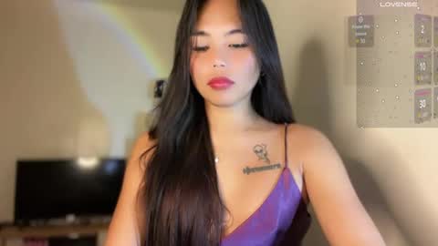 Snapshot of petitegirlx69 chatting on January 2025 08:50:02 PM miss lisa online show from January 2025 08:50:02 PM