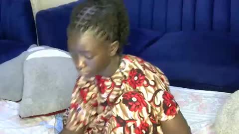 Snapshot of petitte_gyaal chatting on October 2025 02:58:02 AM petitte_gyaal online show from October 2025 02:58:02 AM